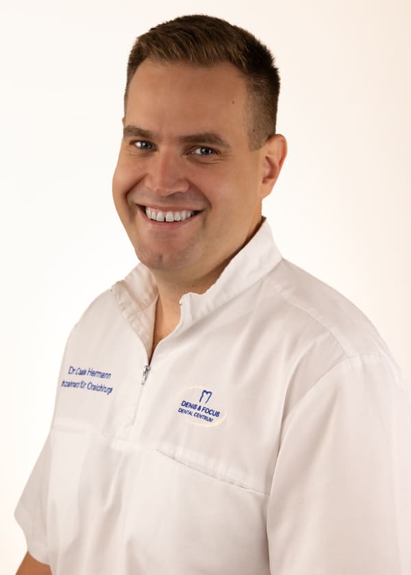 Dr. Hermann Csaba
